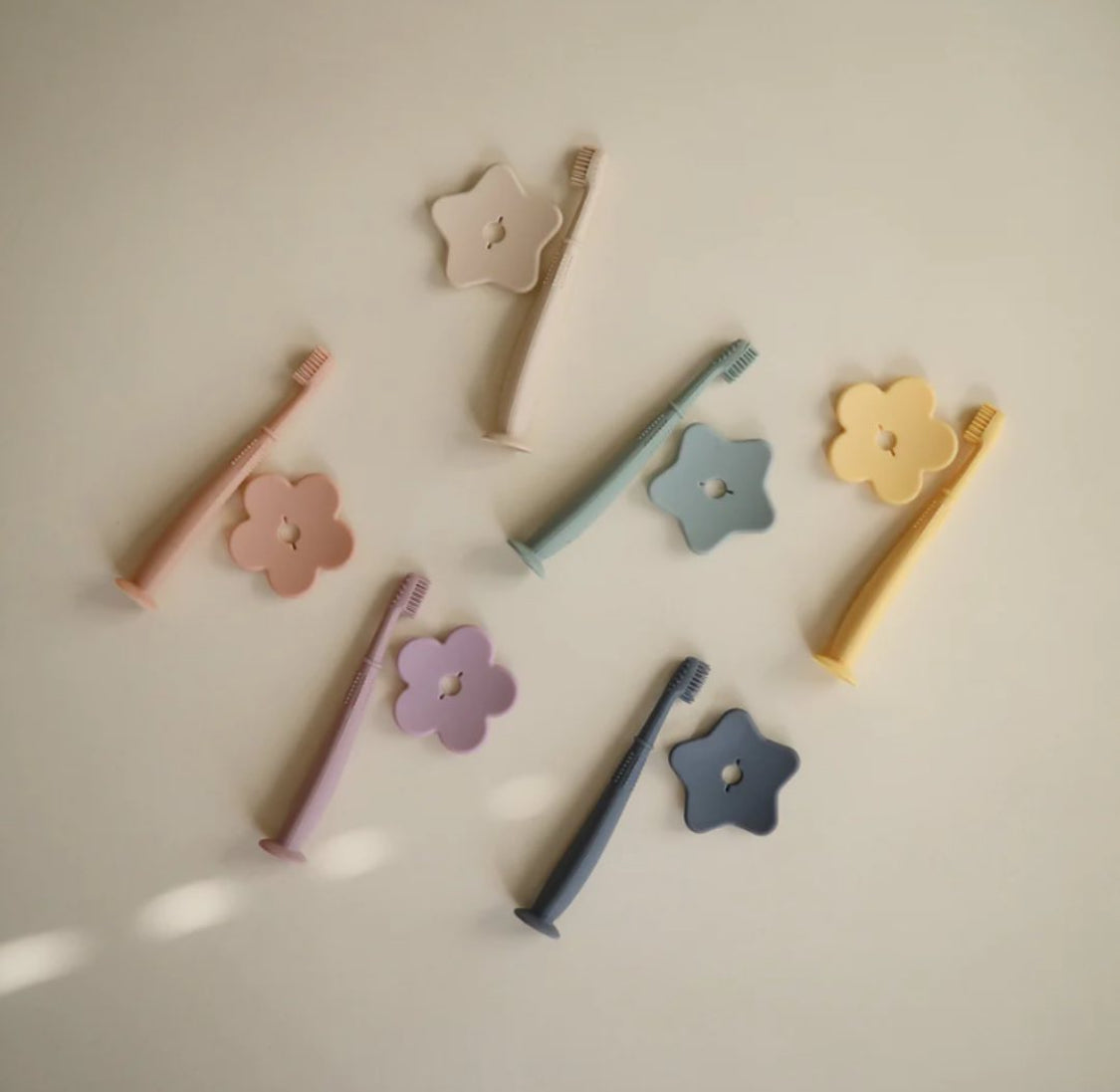 Star Training Toothbrush - Shifting Sand
