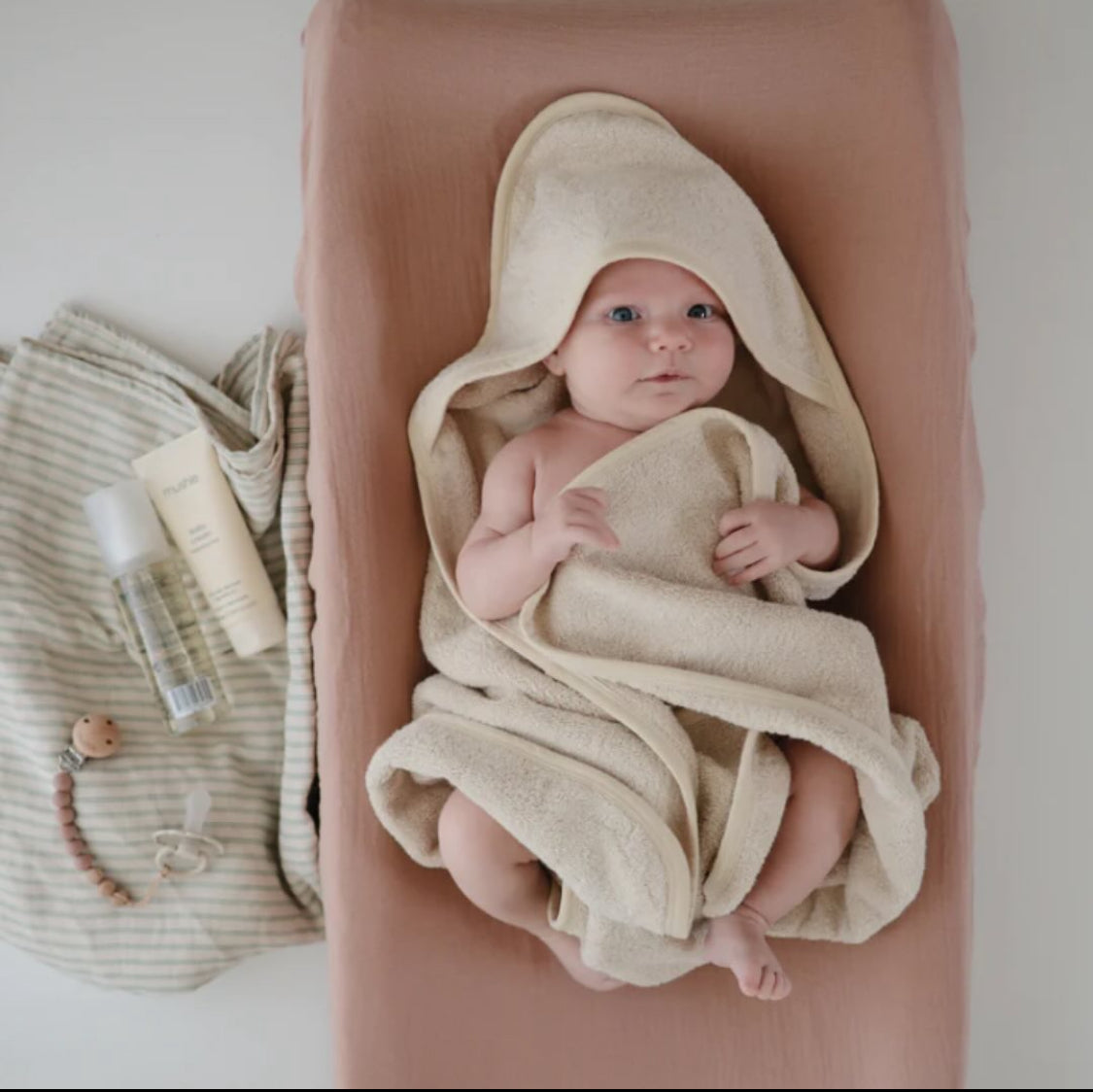 Hooded Towel Fog