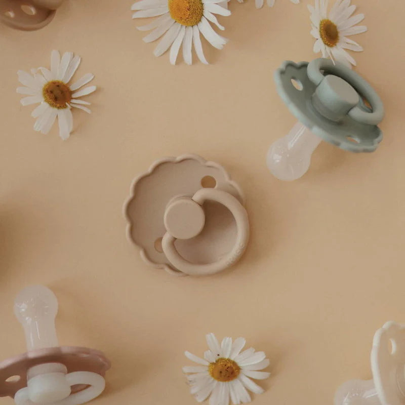 Frigg Daisy Pacifier - Croissant