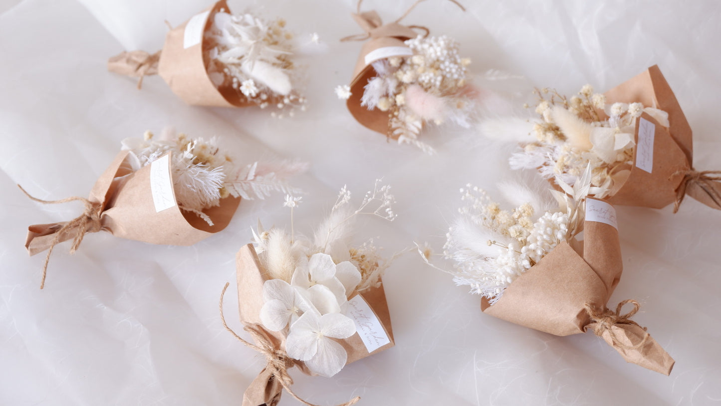 Small dried flower bouquet